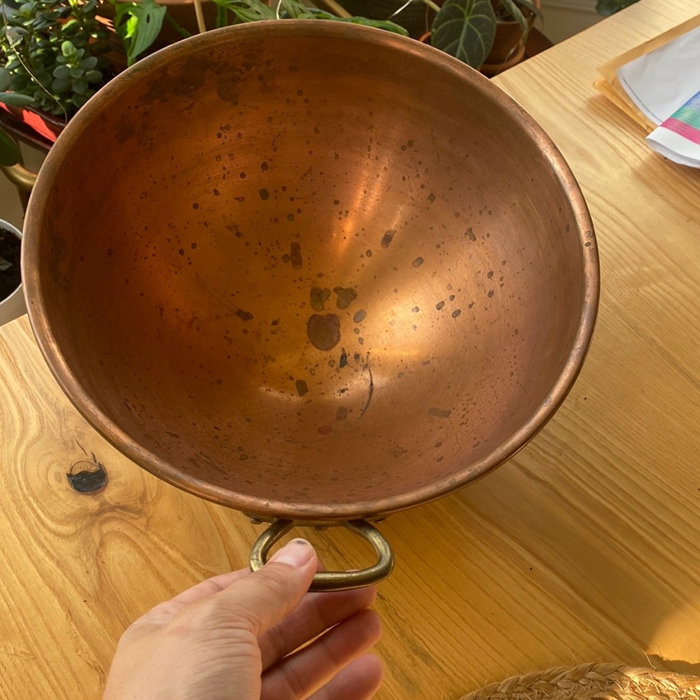 Williams Sonoma Large Round Copper Mixing Bowl